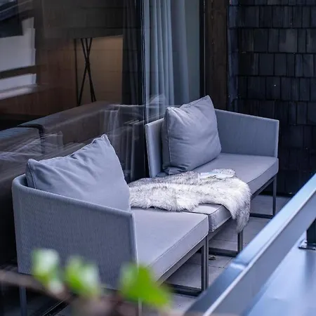 Apartment Sunny In - Out - Self Check-in *