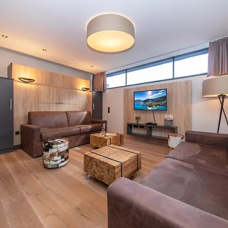 Lägenhet Sunny In - Out - Self Check-in