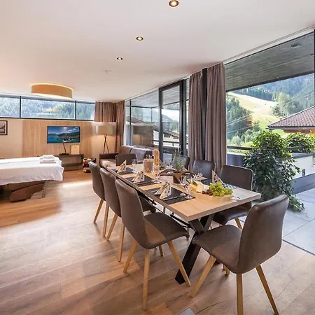 Appartement Sunny Ferienwohnungen Ski In- Ski Out Zell am See