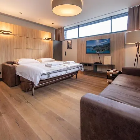 Lägenhet Sunny In - Out - Self Check-in