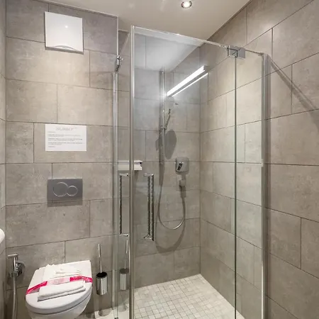 Sunny In - Out - Self Check-in Lägenhet *