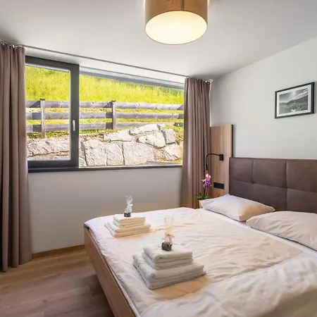 Sunny In - Out - Self Check-in Appartement Zell am See