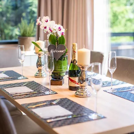 Sunny In - Out - Self Check-in