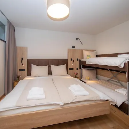 Sunny In - Out - Self Check-in Apartament Zell am See