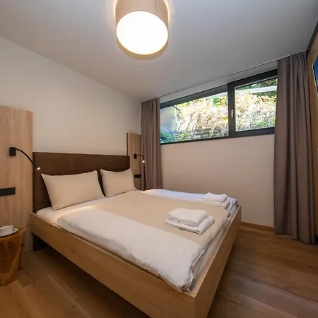 Sunny In - Out - Self Check-in Apartament Zell am See