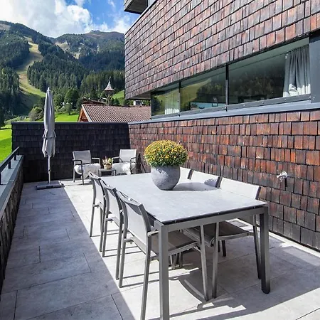 Sunny In - Out - Self Check-in Apartamento Zell am See